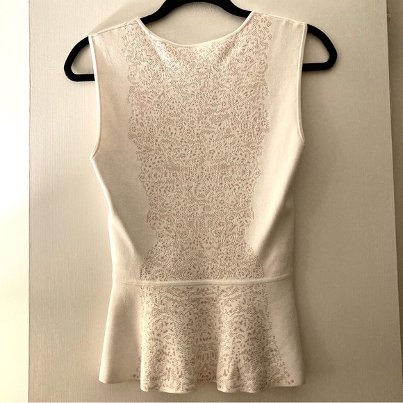 BCBGMaxAzria white top - Picture 3 of 5